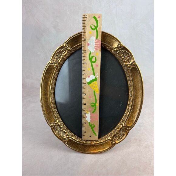 Vintage Ornate Gold Toned Oval Picture Frame - Picture 5 of 5